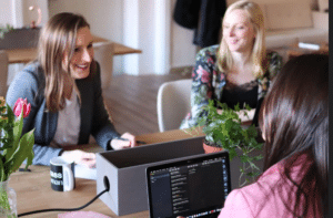 Fehlermanagement im Unternehmen: Der Teufel steckt im Detail 1 Arbeitsklima_wie schaffe ich eine bessere Stimmung im Büro