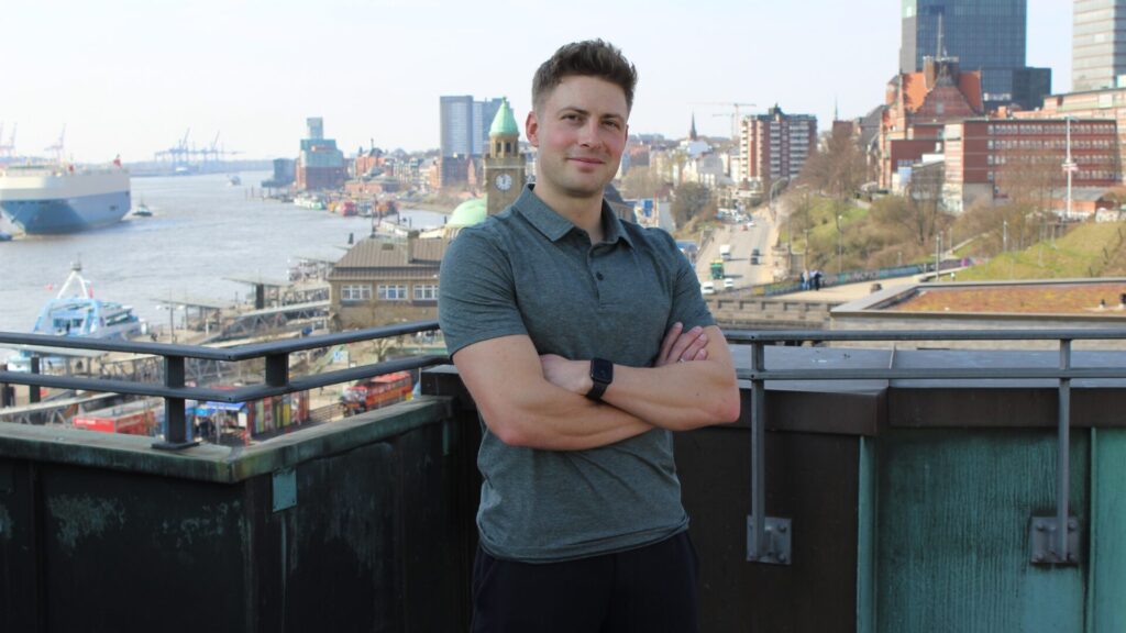„Ein Training kann nur dann wirklich effektiv sein, wenn sich die Person auch mental darauf einlassen kann.“ 2 Foto von Personal Trainer Jonas von Ahn